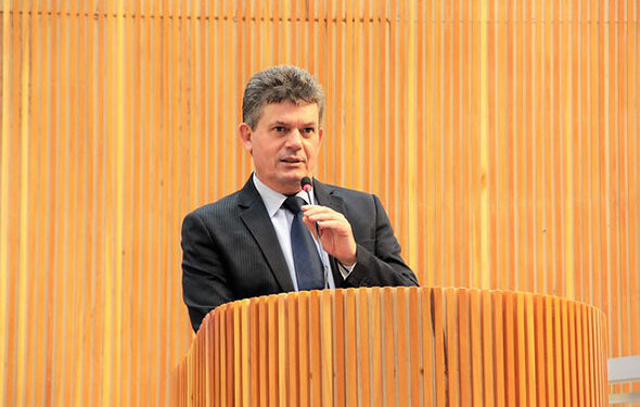 Duílio de Castro define novo rumo político e muda de partido