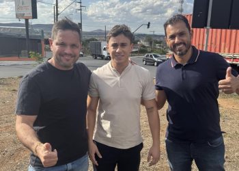 Resumo da Semana: o que ninguém viu na visita de Nikolas Ferreira na cidade, e o jogo de xadrez na base de Douglas Melo