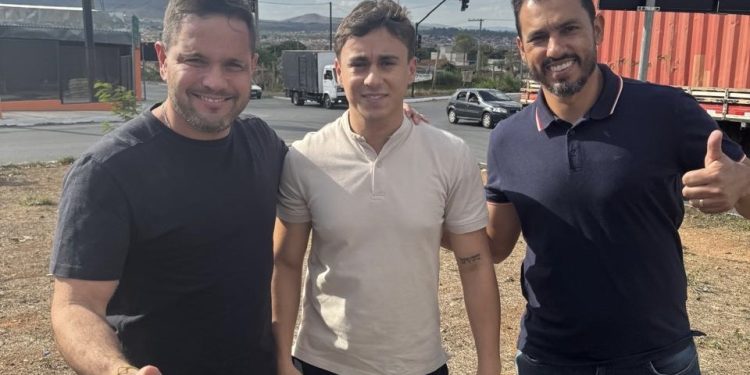 Resumo da Semana: o que ninguém viu na visita de Nikolas Ferreira na cidade, e o jogo de xadrez na base de Douglas Melo