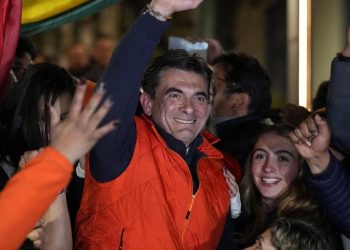Fim da hegemonia da esquerda: Rodrigo Paz Pereira é eleito presidente da Bolívia.