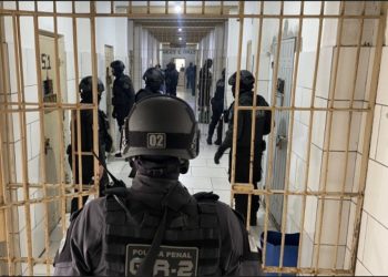 Tentativa de incêndio em presídio de Sete Lagoas é contida por agentes penais.