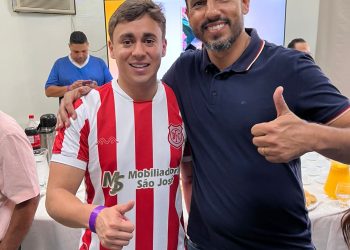 Vereador Ivson Gomes (PL) e Deputado Federal Nikolas Ferreira (PL) comemoram anúncio de recursos para importantes obras em Sete Lagoas.