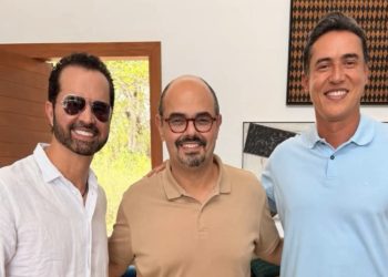 Vice-governador Mateus Simões se reúne com prefeitos da região e reforça aproximação com Douglas Melo