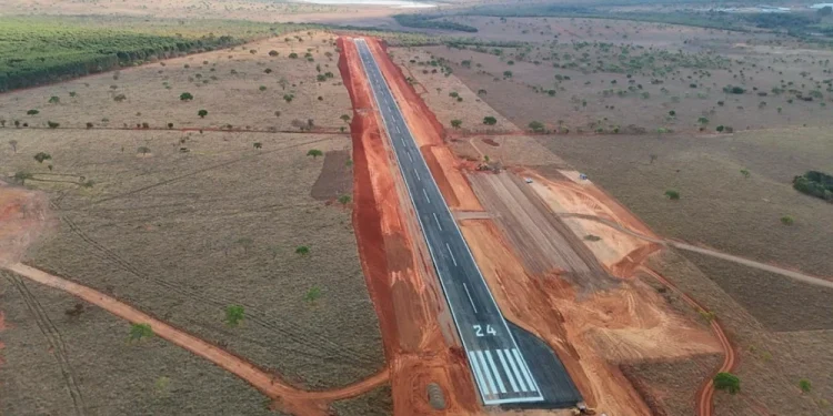 Aeroporto em Sete Lagoas é homologado; Contagem lança novo Refis e Brasil sobe em ranking digital.