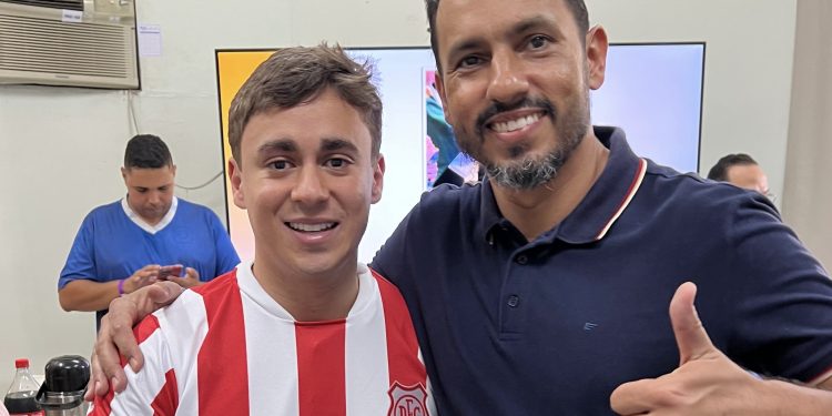 Câmara coloca em pauta concessão de título de cidadão honorário a Nikolas Ferreira