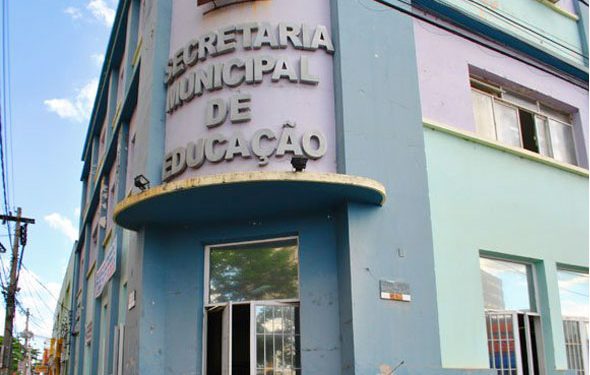 Professores denunciam retrocesso na educação e possível fim da “hora-atividade” prevista em lei