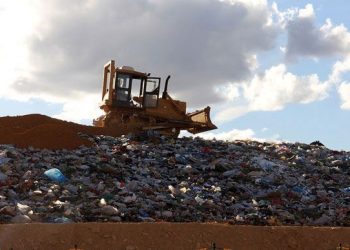 Novo decreto sobre aterro cria cobrança para grandes geradores e reacende debate sobre aumento da taxa de lixo em Sete Lagoas